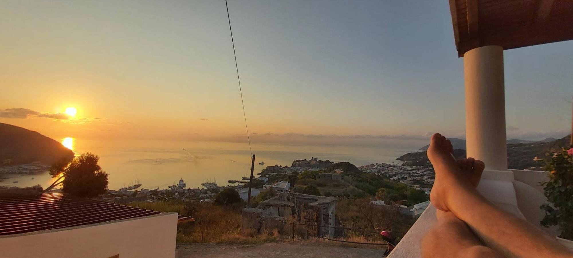 리파리 Casa Tra Cielo E Mare B&B 외부 사진